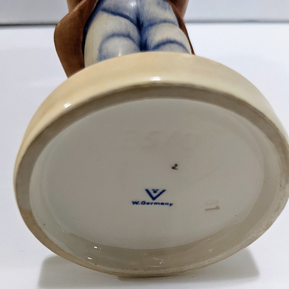 Two Hummel Ceramic Figurines Flute Player And Fiddle Player Vintage 1960-72 - Picture 11 of 11